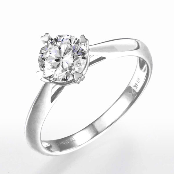 Heart Prong-Set Lab-Grown Diamond Engagement Ring in 14K/18K Gold & Platinum​（1ct tw）